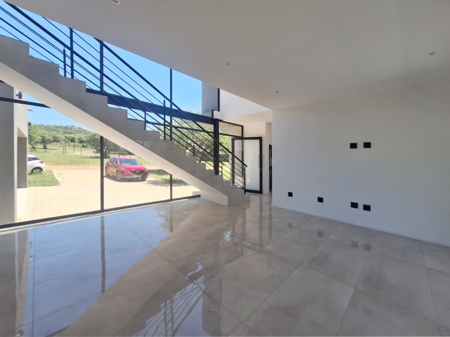 To Let 4 Bedroom Property for Rent in Redstone Private Country Estate North West